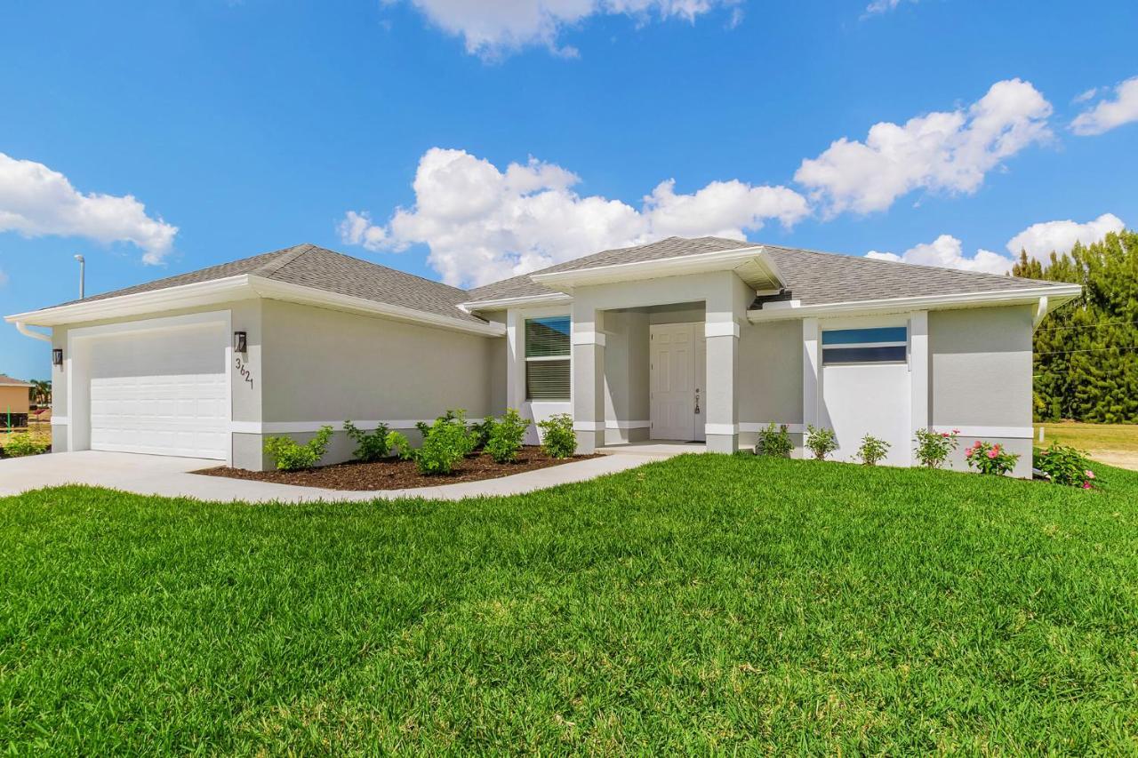 Newly Built Home With Heated Pool, Close To Many Amenities - Villa Sandle Cape Coral Exterior foto